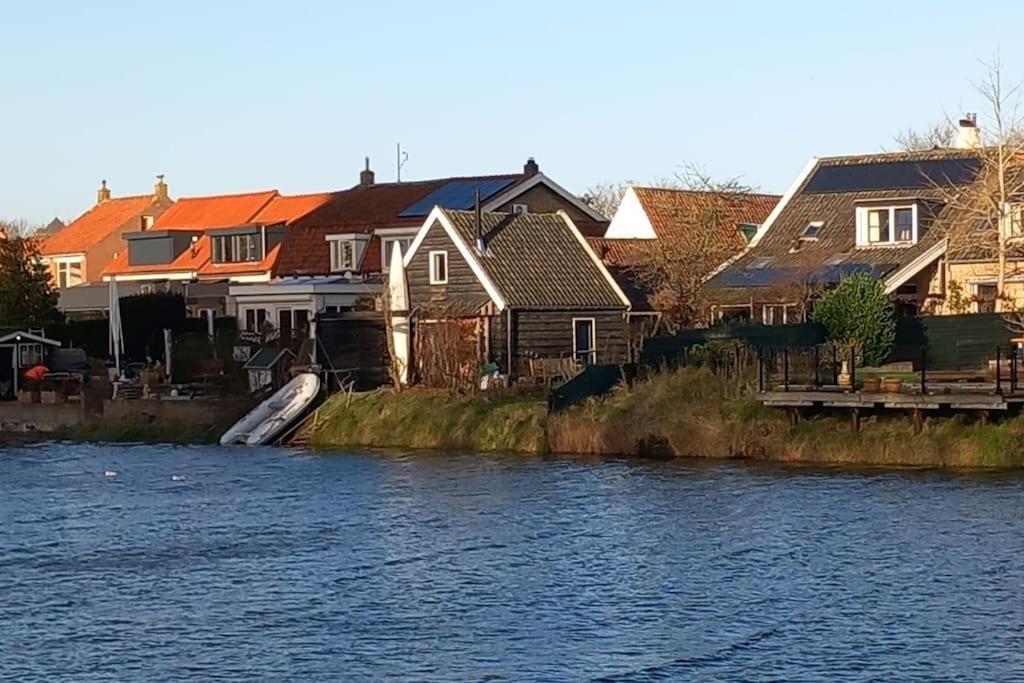 Tij Tiny House Aan Het Getijdewater In Zierikzee Villa Exteriör bild